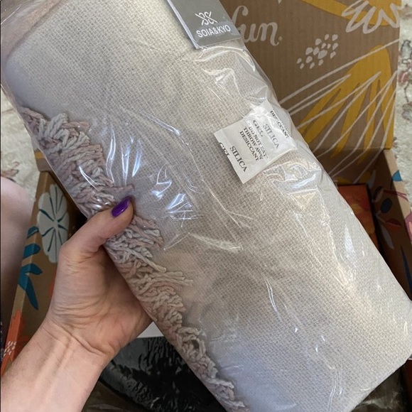 Woven Scarfigan with fringe - Picture 5 of 5